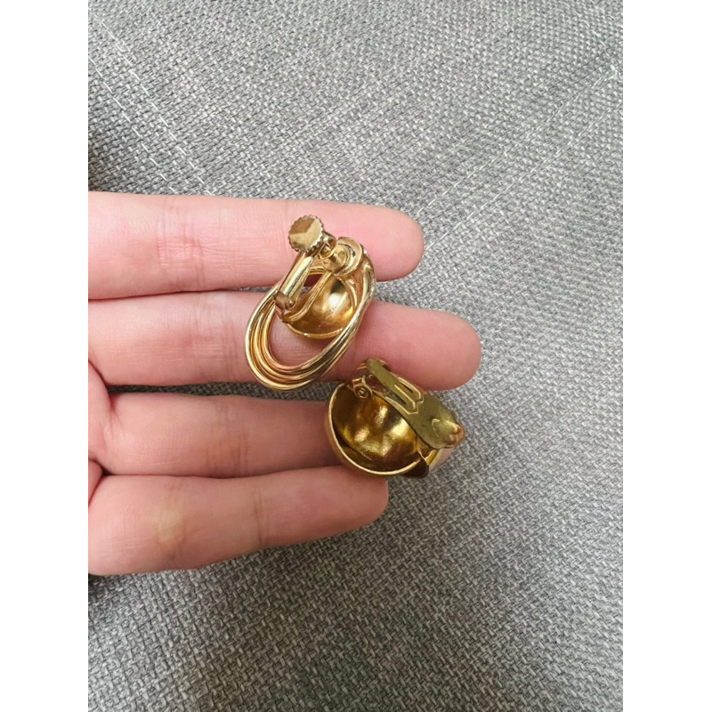 Thanh lý bông tai 2 chiếc khác nhau