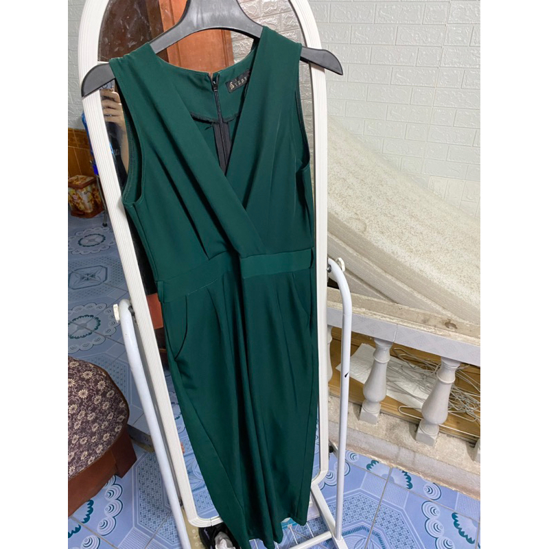 Jumpsuits dài màu xanh lá