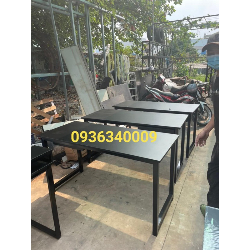 Bàn làm việc full đen dài 1m6, bàn khung sắt mặt gỗ mdf