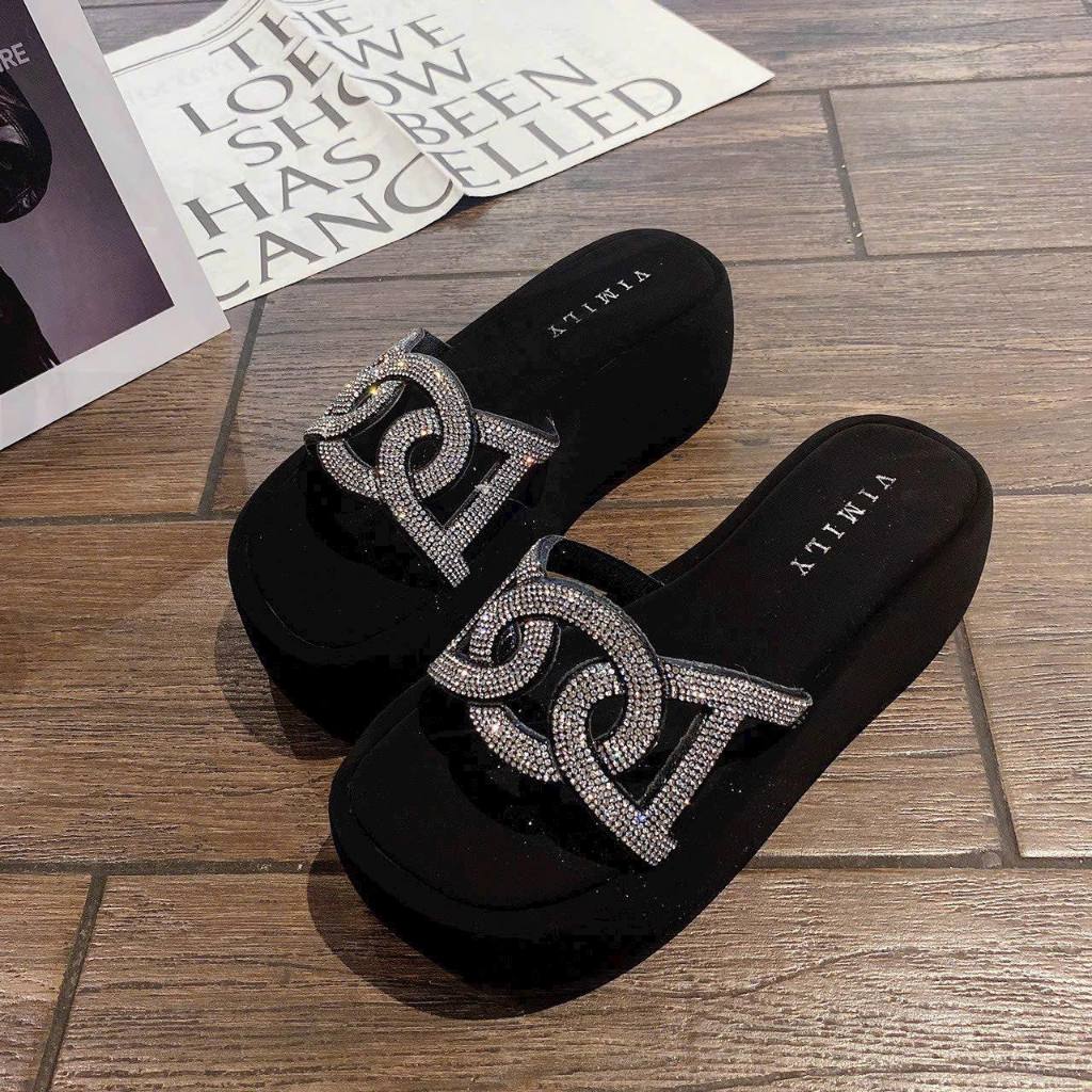 Dép cao bánh mì xoàn đính đá siêu xinh da xịn đế đúc 7p tôn dáng quá đẹp