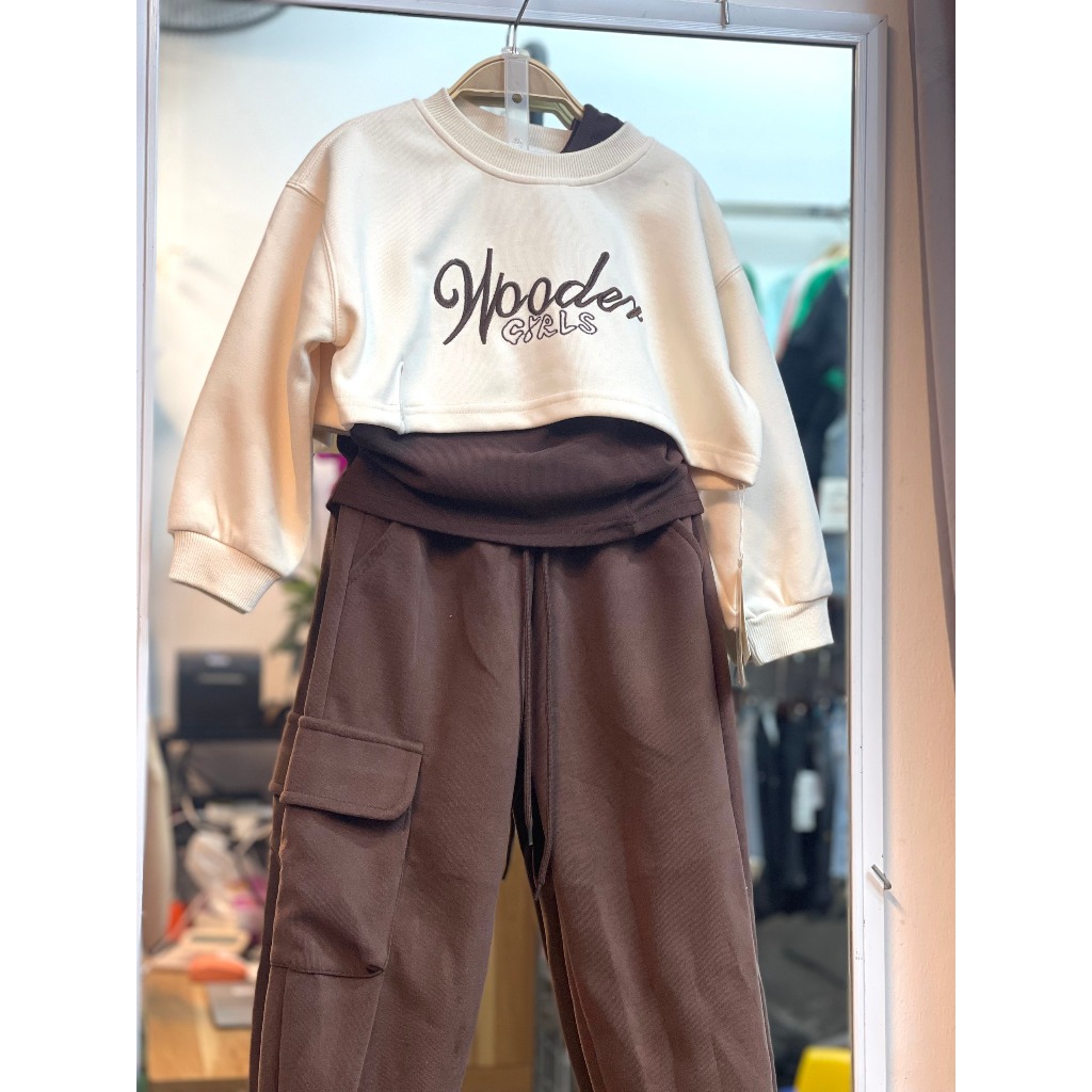 Bộ nỉ nâu bé gái 80157  SGD320