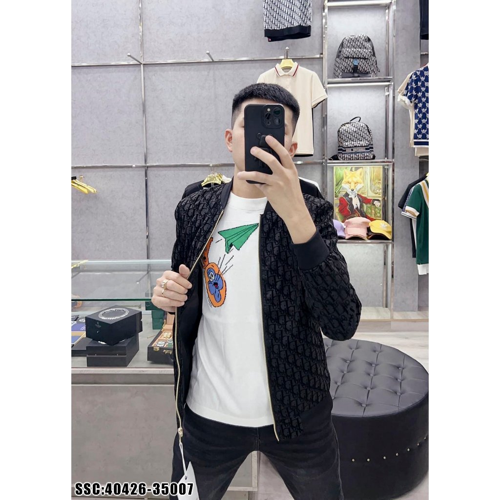 Áo Khoác Bomber Nam Đì O Dập Vân Logo Nhung Full Áo - Áo Khoác Bomber Nam Đì O Viền Áo Dập Vân Nổi Siêu Đẹp