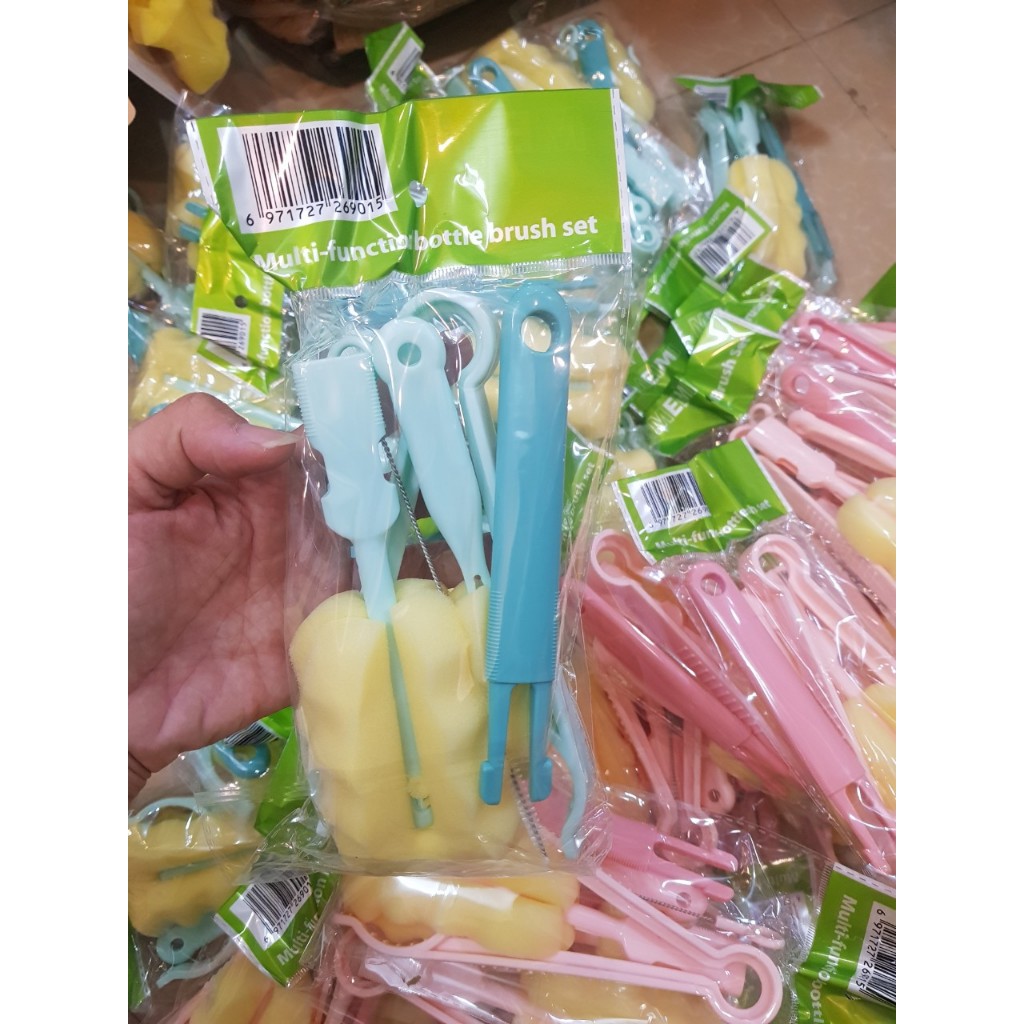 BỘ 4 MÓN DỤNG CỤ VỆ SINH BÌNH SỮA MINKBABY