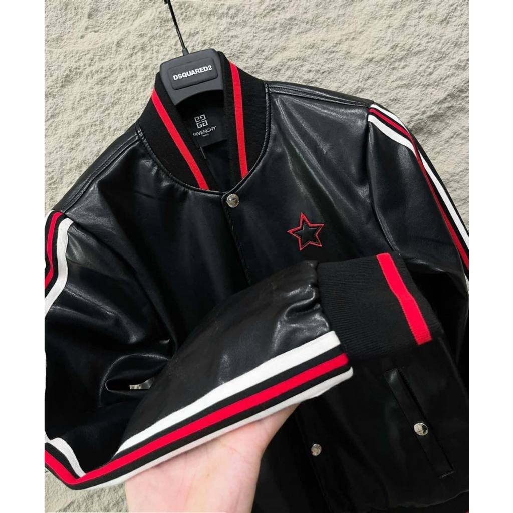 Áo Khoác Da Nam GVC Bomber Jacket Đen Thêu Ngôi Sao Ngực Đỏ Viền Tay Phối Chữ Da Lưng From Dáng Hotttrend 2023