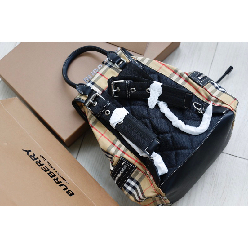 Balo Burr hàng đẹp vải siêu dày dặn đẹp kèm tag size 28x32cm nam nữ dùng ok