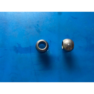 2 Cái bạc quạt tròn trắng