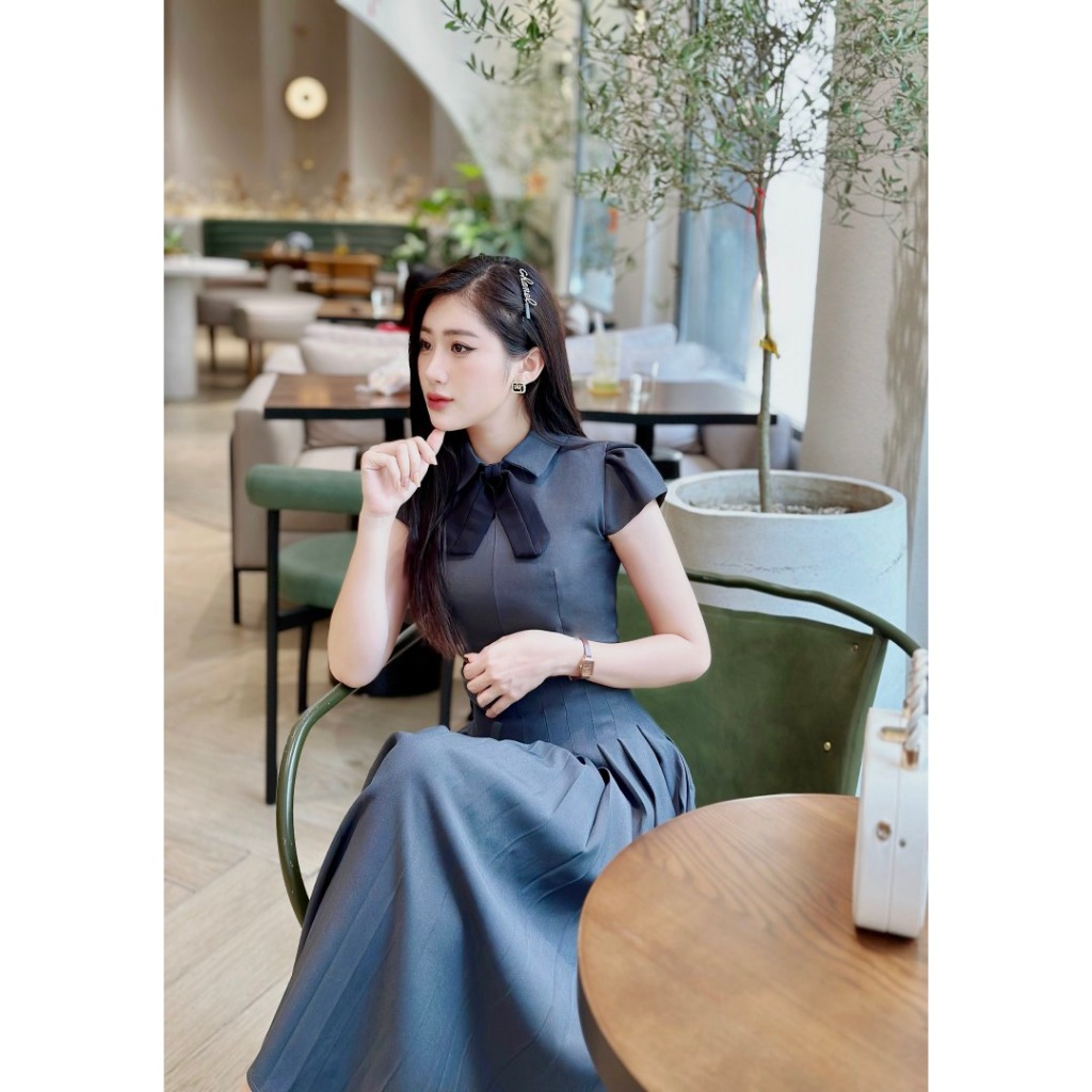 Váy ly eo nơ cổ xám sang chảnh