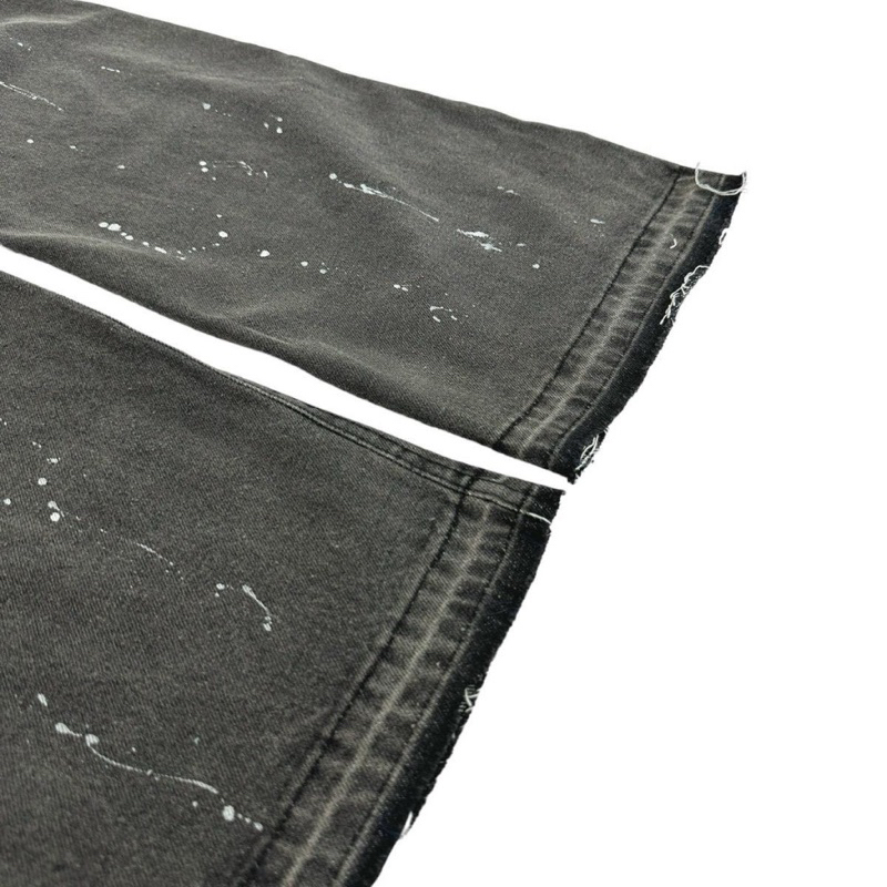 BLACK PAINT BAGGY JEANS - Quần Đen Chấm Tưa Lai Chân