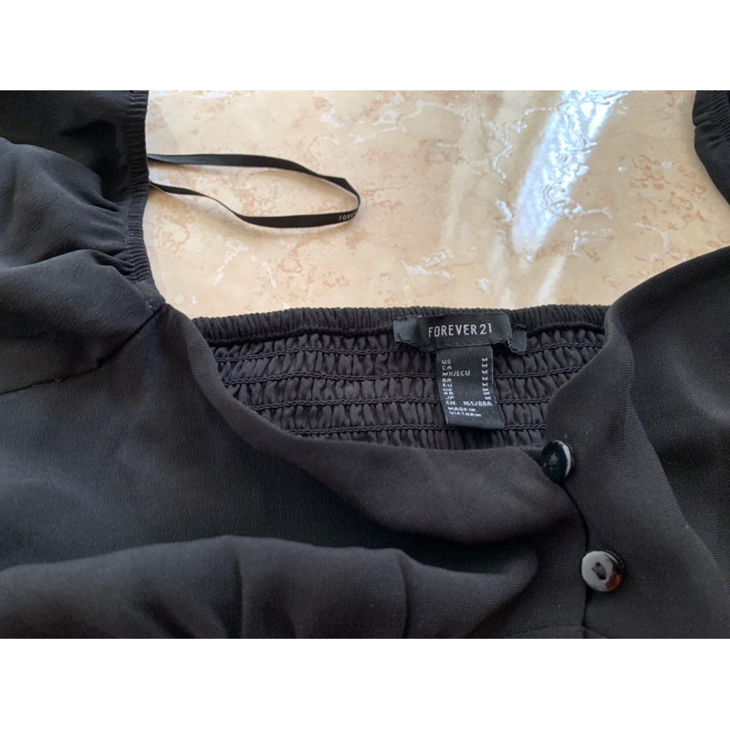 ÁO CỔ VUÔNG F*21