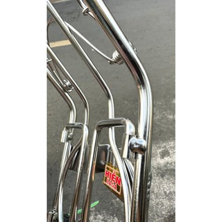 BAGA GIỮA  XE FUTURE 1 ( ĐỜI ĐẦU ) INOX 10LY
