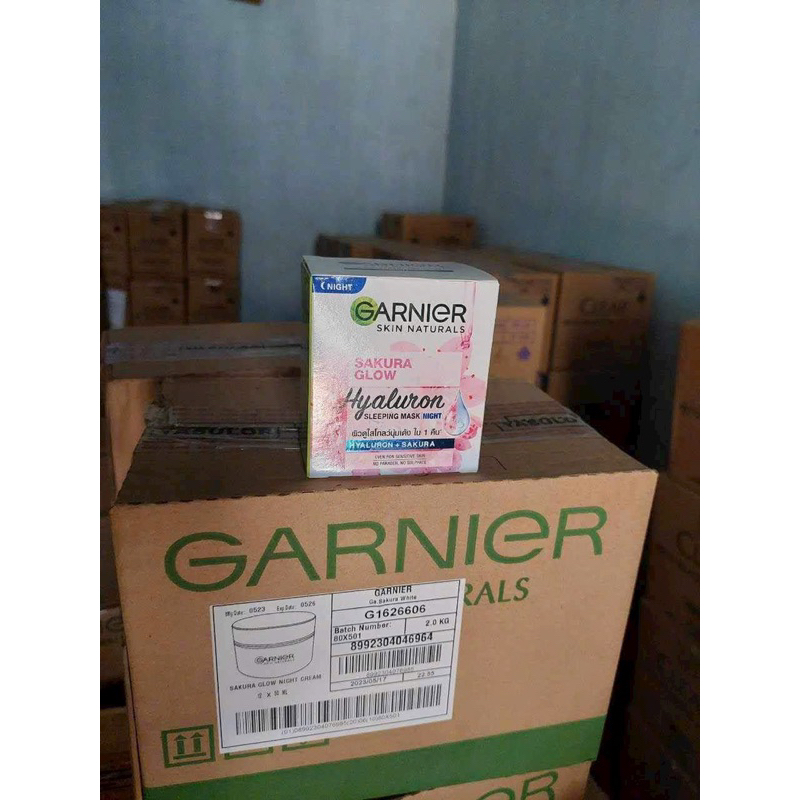 Kem dưỡng trắng da Garnier Sakura White hàng Thái Lan chính hãng