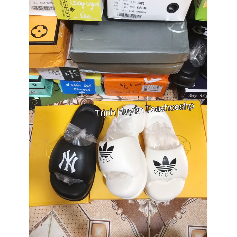 Dép đúc liền siêu nhẹ,dép bánh mì béo hot,dép trắng đen quai ngang đế bằng