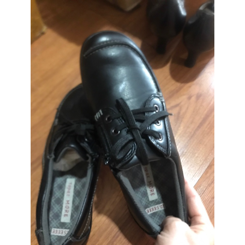 GIÀY DA SIÊU XỊN SÒ