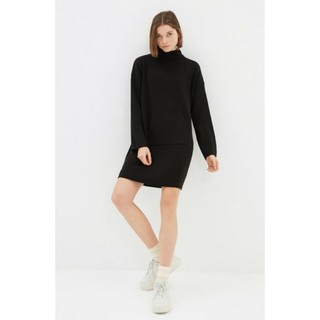 Đầm cổ lọ dáng suông có bigsize