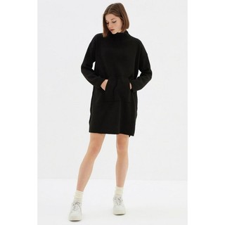 Đầm cổ lọ dáng suông có bigsize