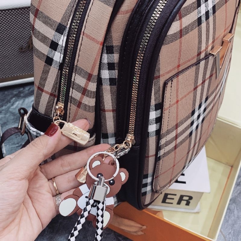 Balo nữ BBR kẻ sọc nhiều ngăn size 35 cm có tặng kèm móc gấu cute