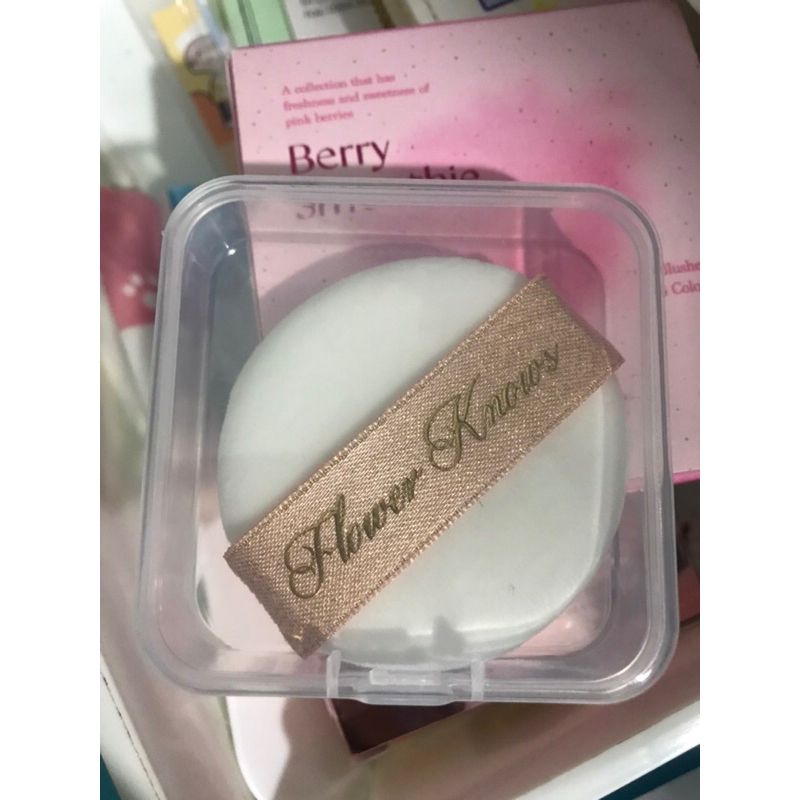 Tặng phẩm từ Flower Knows Swan Ballet