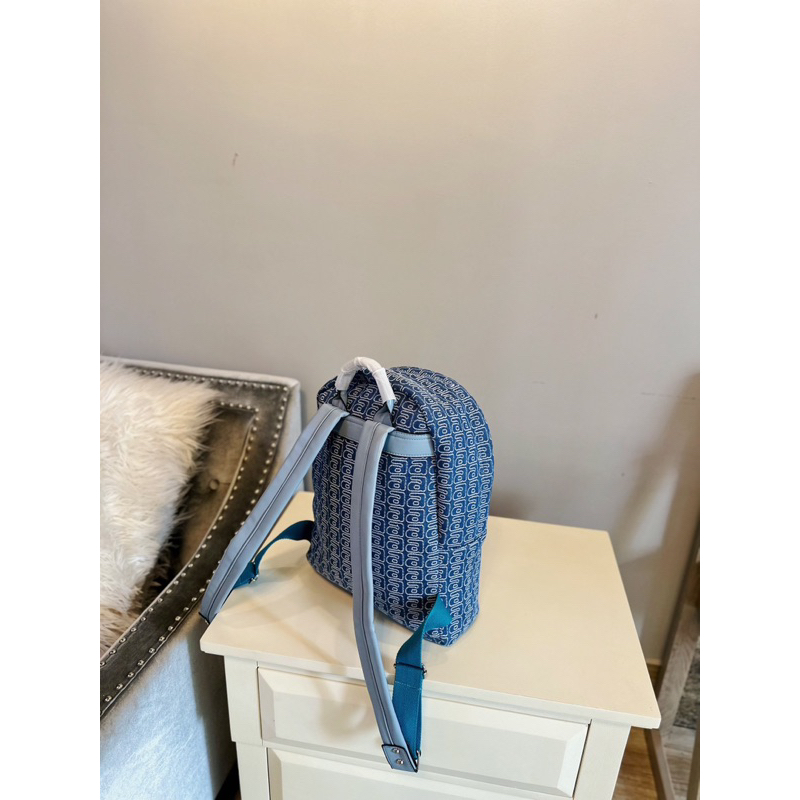 Balo  W A N G hót hit