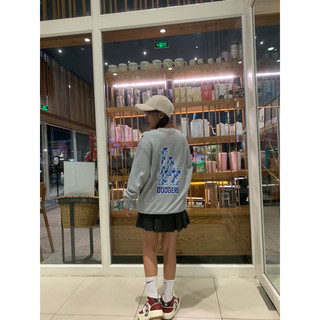 Áo Sweater MLB hoạ tiết cube