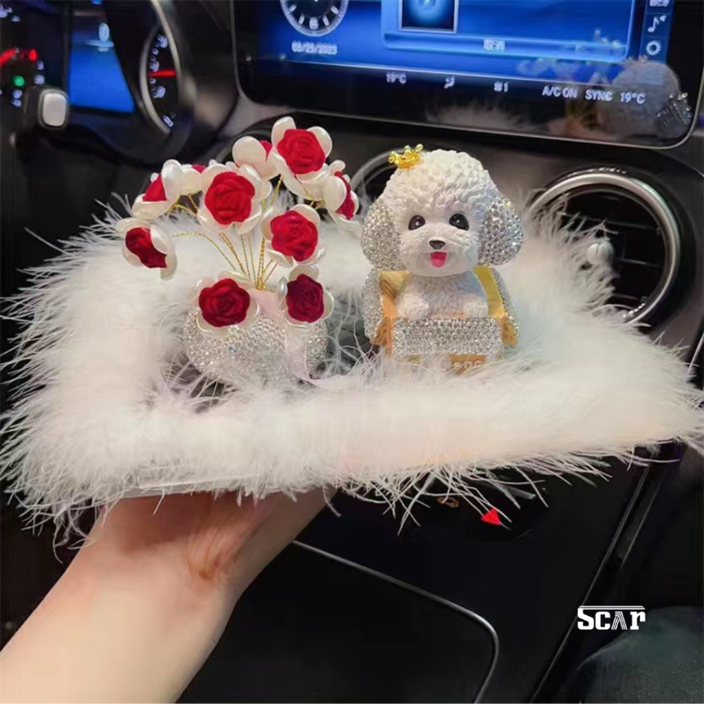 Chú chó đính đá trắng gắn vương miện trang trí taplo, bàn làm việc cleverdog