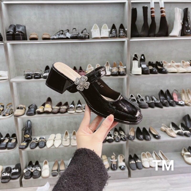 Giày sục quai ngang bản to gắn hoa đá gót vuông 3-7cm mã OC0924