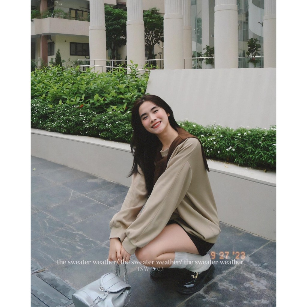 Áo sweater trơn form rộng basic nỉ tăm thủy thủ  tặng kèm khăn rời KIMII AoSWTkemkhanA1091 P6K7