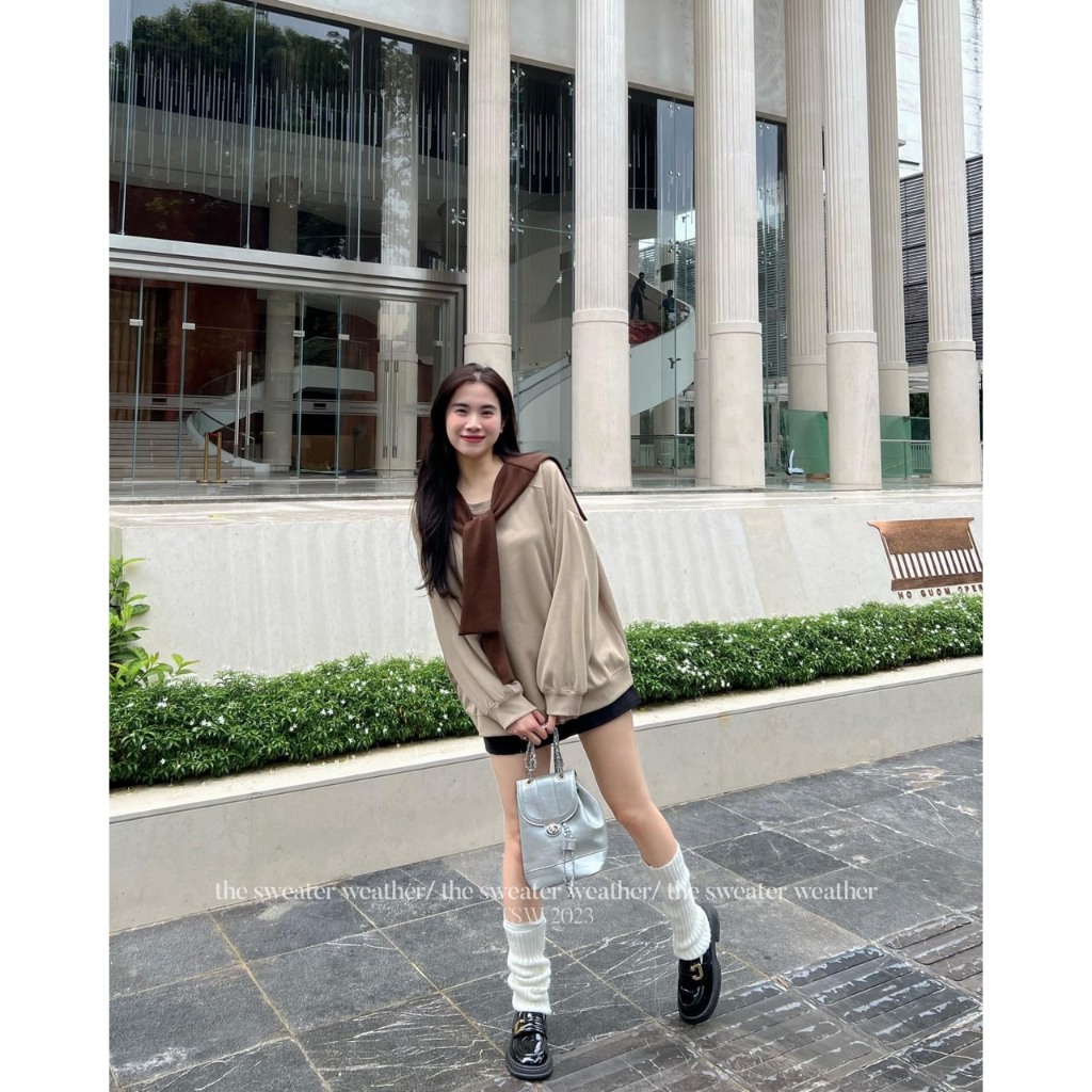 Áo sweater trơn form rộng basic nỉ tăm thủy thủ  tặng kèm khăn rời KIMII AoSWTkemkhanA1091 P6K7