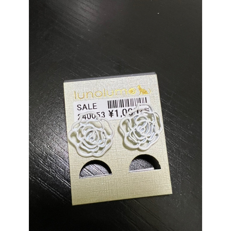 Bông tai đinh, chất liệu đẹp