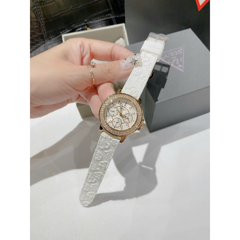 Đồng hồ nữ GUES GW0411L1 mặt tròn dây silicon trắng siz 34mm