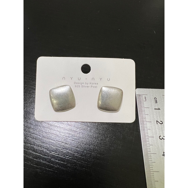 Bông tai kim loại nhiều mẫu