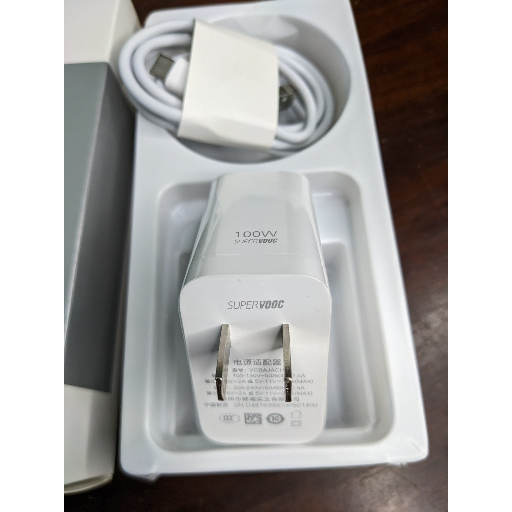 Sạc Oppo siêu nhanh SuperVooc 100W
