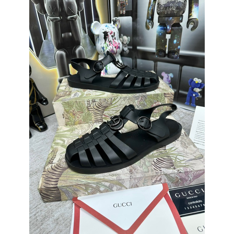 Dép rọ học sinh