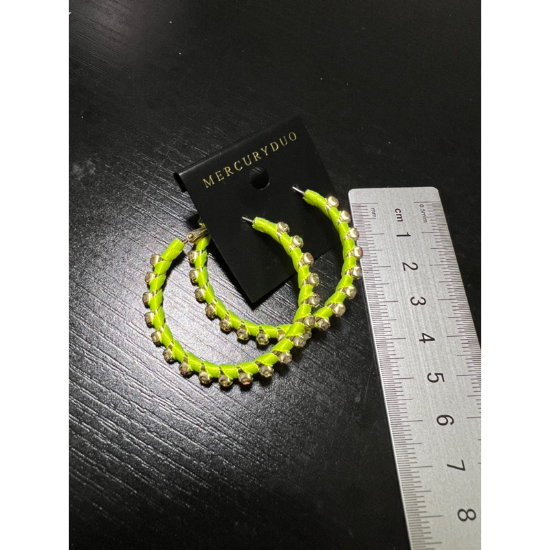 Bông tai nhiều kiểu