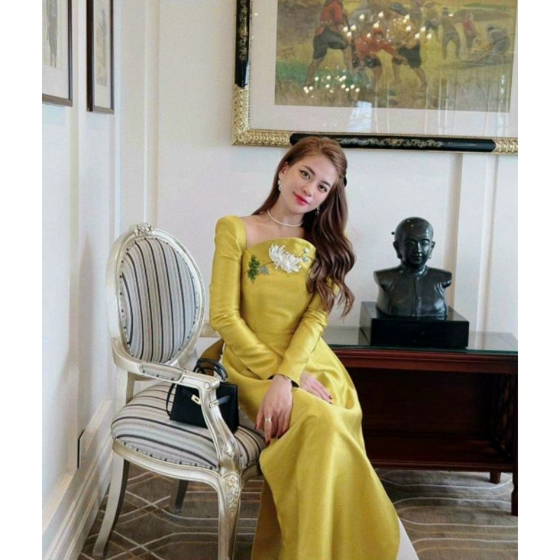 Áo dài đôi nam nữ siêu phẩm màu vàng