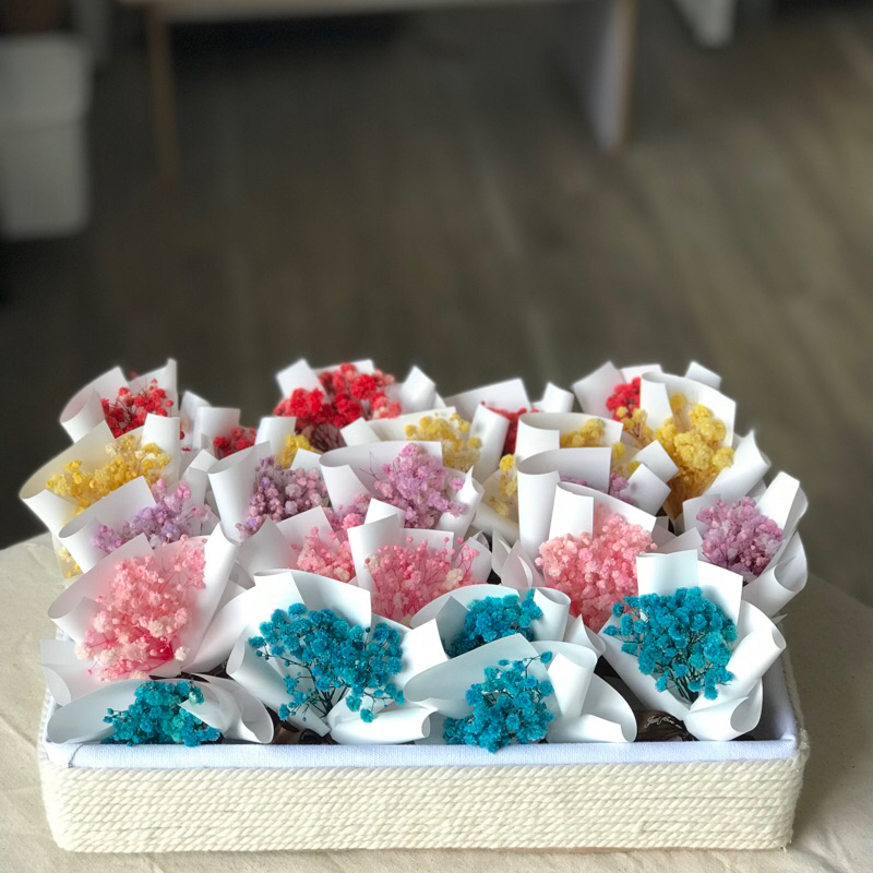 Bó hoa khô mini hoa baby size 10 trang trí bánh kem bỏ hộp quà tặng by Mihalen