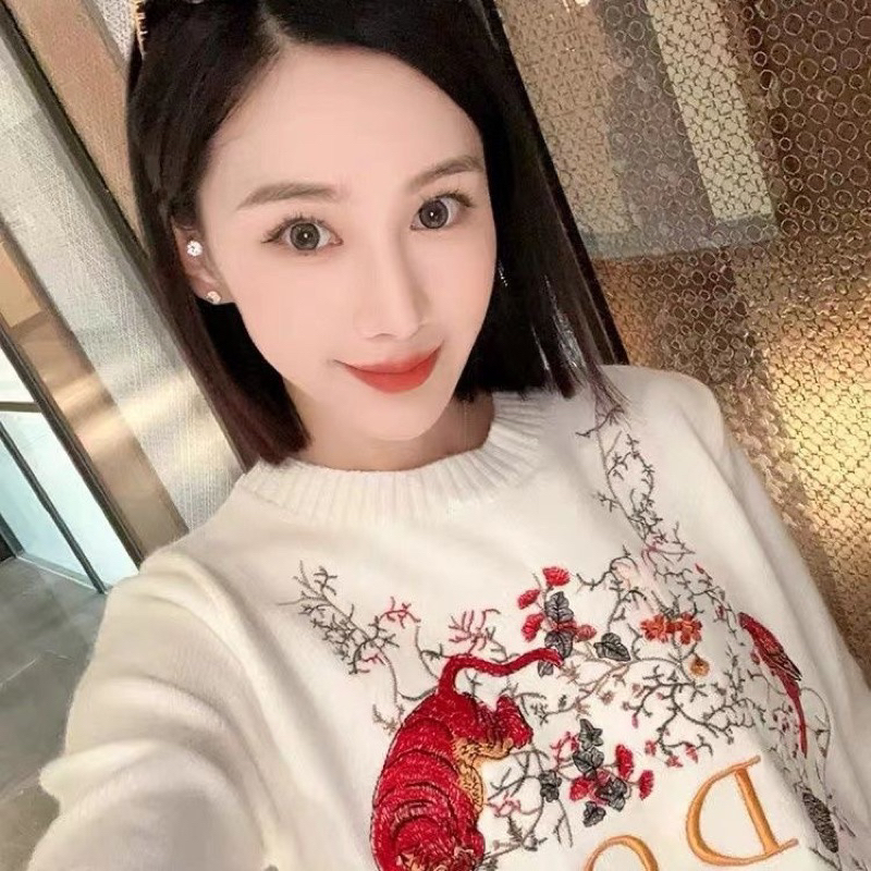 Áo Len Dệt Kim Thêu Tay Dio Cao Cấp
