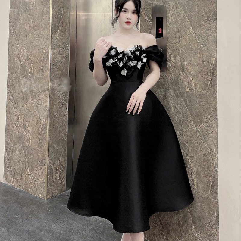 Váy Tapta Cánh Hoa Kết Tim Tay Tơ