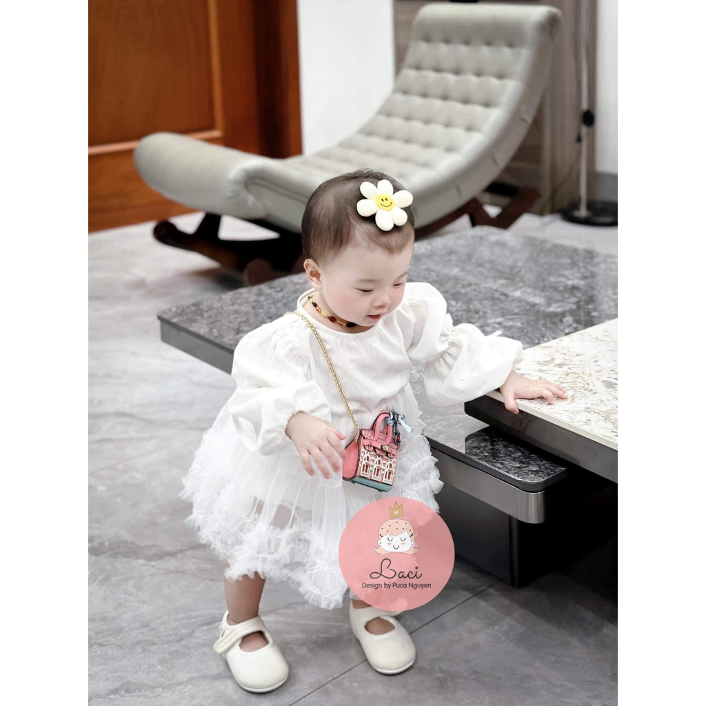 Suit váy lưới tầng bé gái