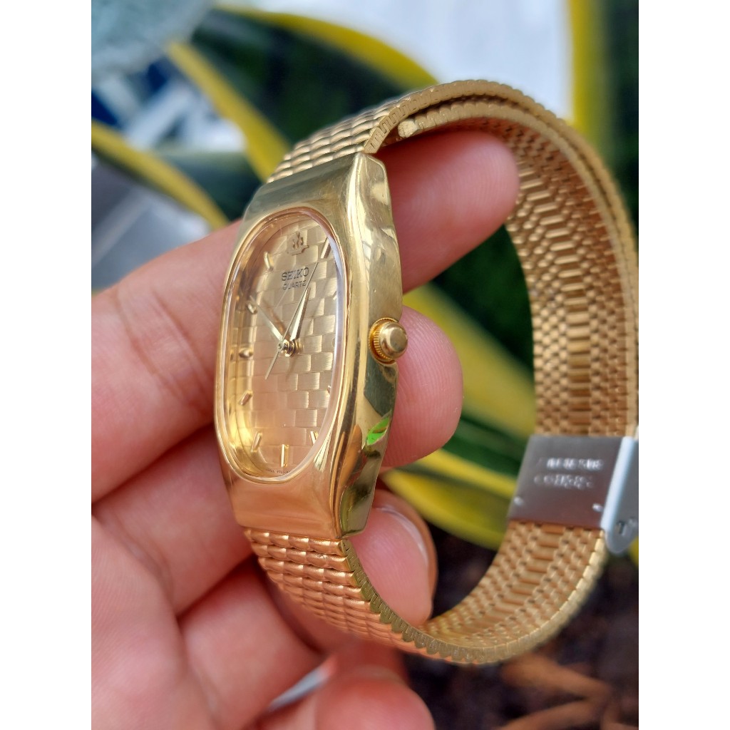 Đồng hồ nam Seiko Galaxy mặt tank chạy pin hàng Si