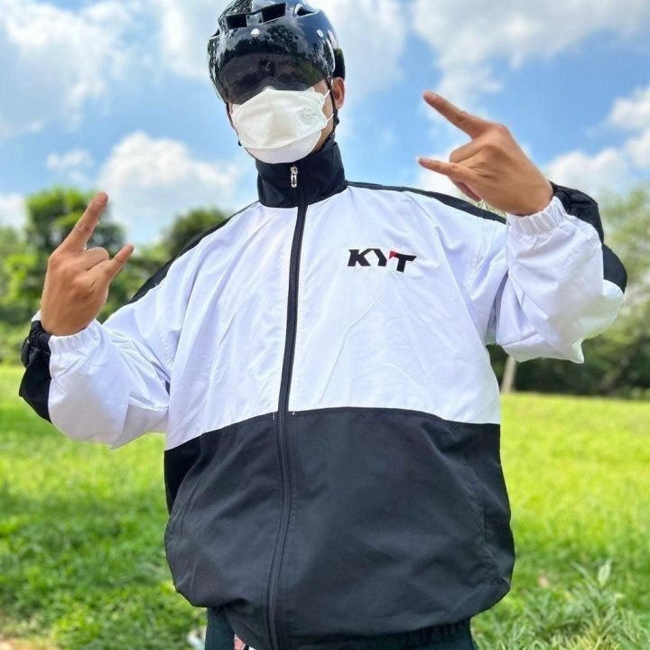 Áo khoác , áo khoác gió K  Y T  may phối Kiểu dáng nam nữ unisex  2023