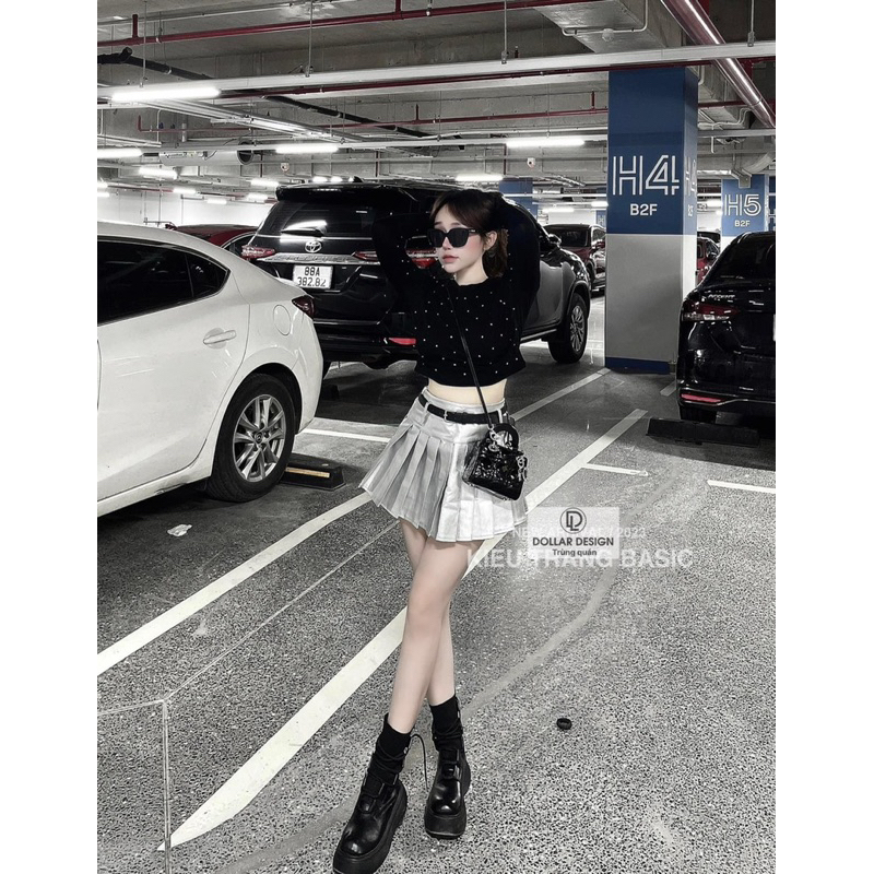 Áo body cổ tròn phối đá sang chảnh