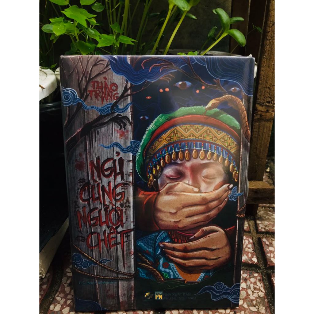 Sách - Ngủ cùng người chết