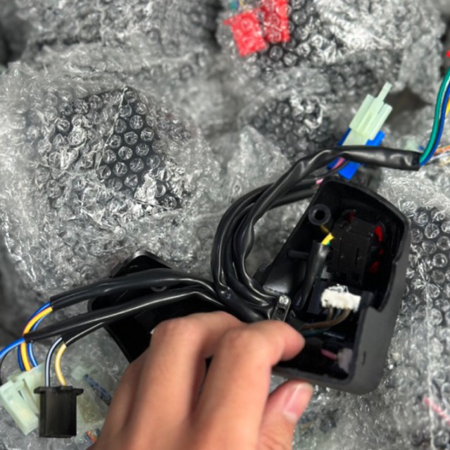 Cùm NVX nút đỏ Ex nhỏ / Ex 2010 / Ex135 5s