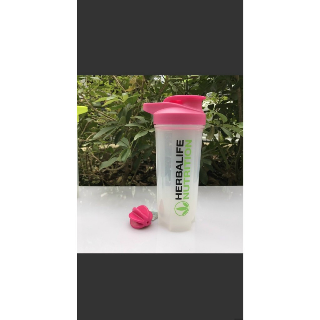 Bình lắc 700 ml cao cấp Herbaê. Dòng cá nhân độc đáo, tiện lợi, chịu nhiệt, độ bền cao. Tặng 01 lắc để giúp nhuyễn bột