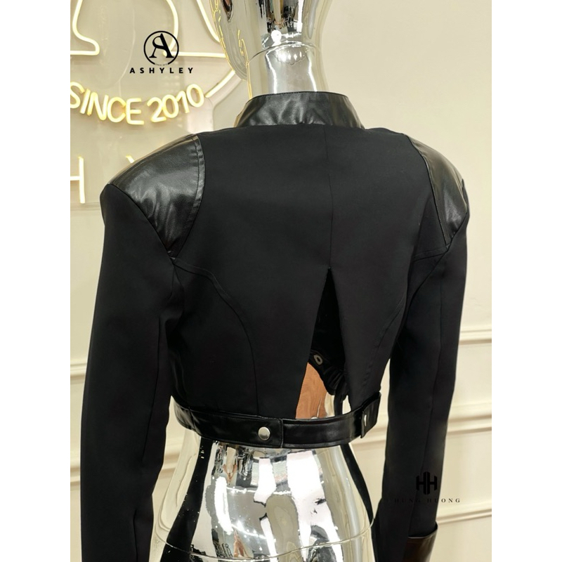 Áo kaki phối da dáng ngắn