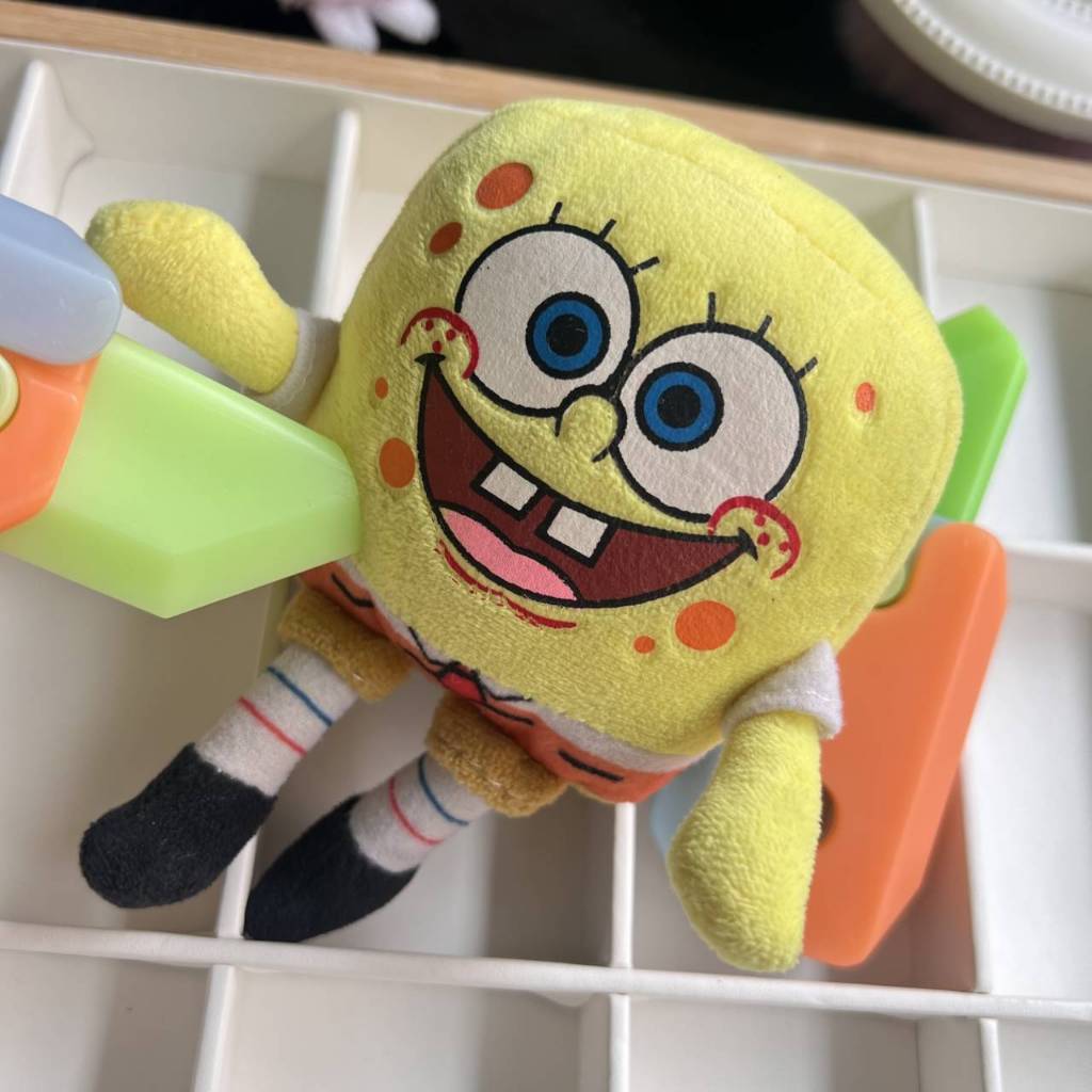 Đồ Chơi Thẻ Nhấn Tạo Hình Cà Rốt Dao In 3d Dễ Thương Cho Bé , dao vô tri , dao phát sáng