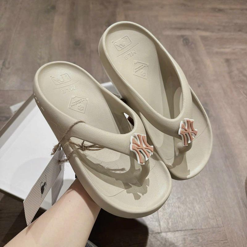 Dép kẹp bảng N Y