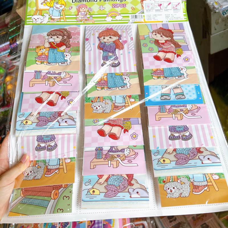 1 bộ tranh đính đá cho bé