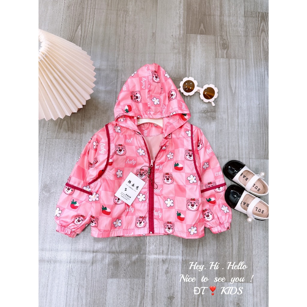 Áo khoác cho bé, áo gió bé gái họa tiết gấu dâu hottrend mùa thu đông 2023