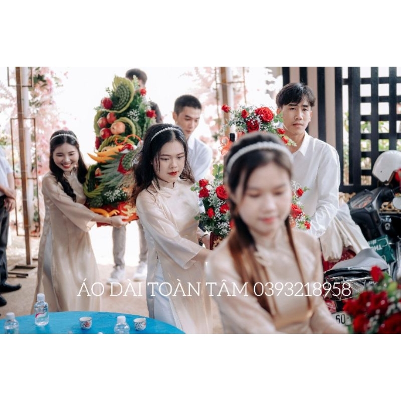 Cho thuê áo dài bưng quả 90k/bộ